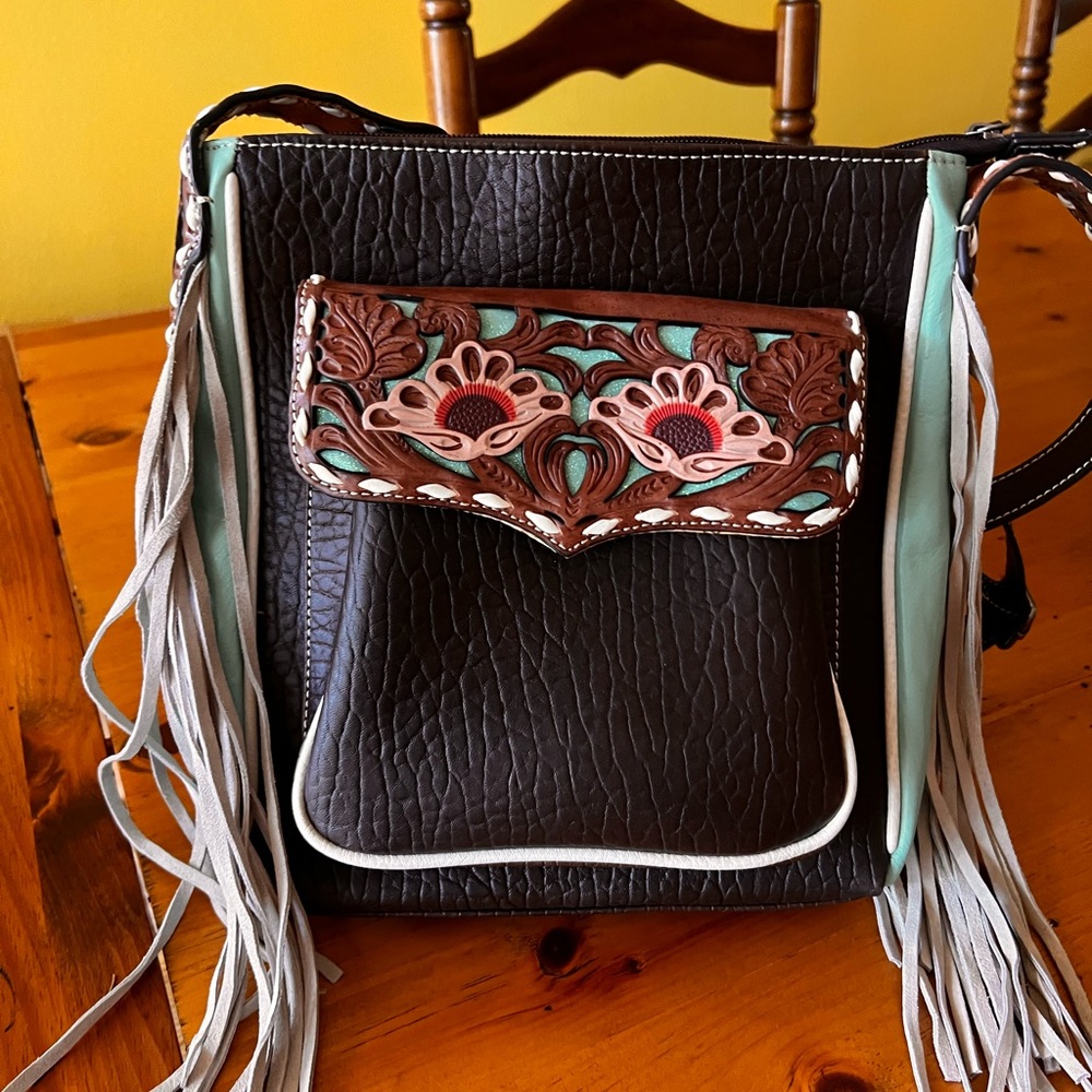 COPY - Ariat Cowgirl Fringe Leather Bag